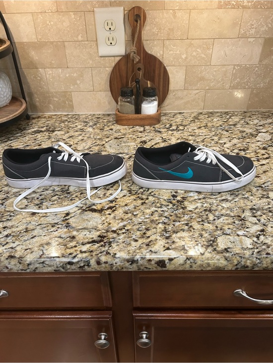 Nike Other - Nike Shoes Mens 9 Grey Suede Lace Up Low Top SB Sneakers